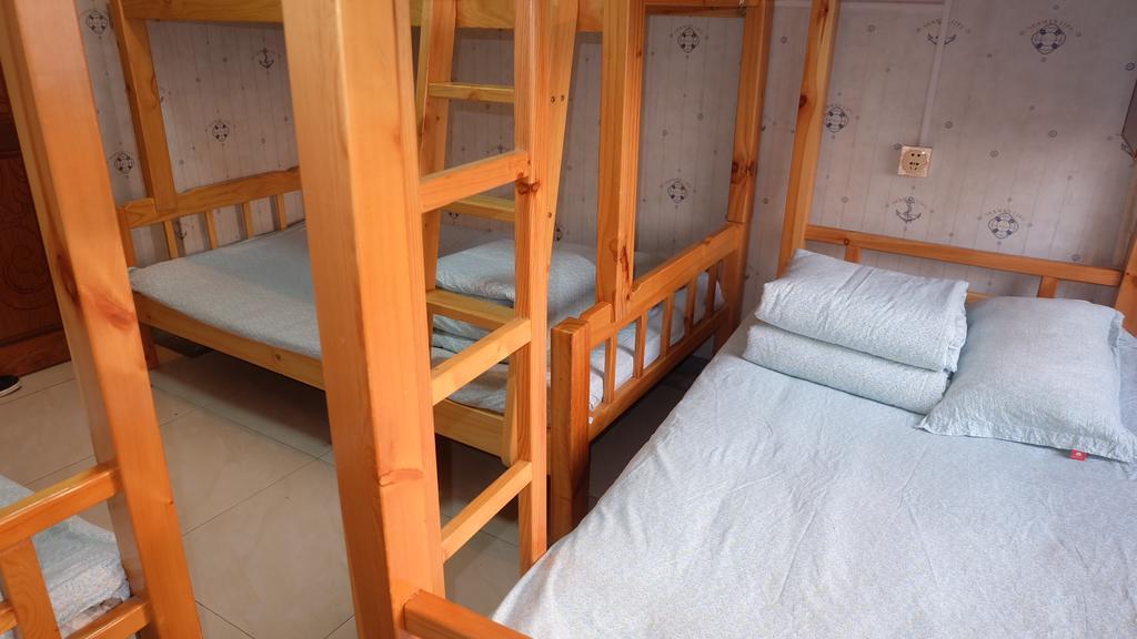 Liusu Hostel Jinling Branch Nanking Exterior foto